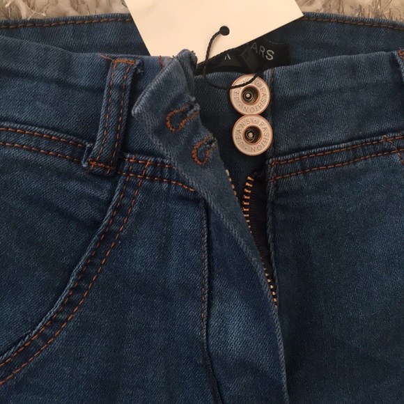 booty enhancing jeans